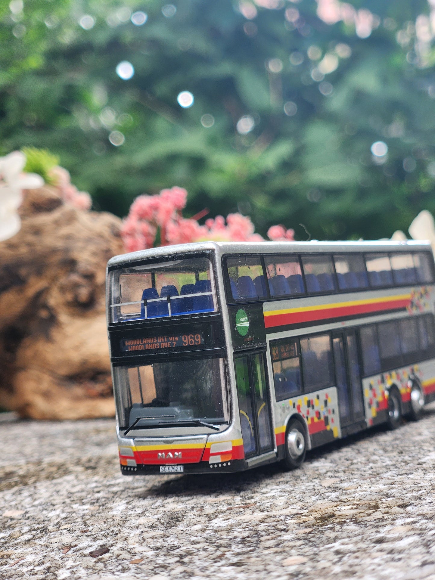 Bus Singapore, toy , service 969 , MAN model pixel  , 1:10 size ,Tower Transit
