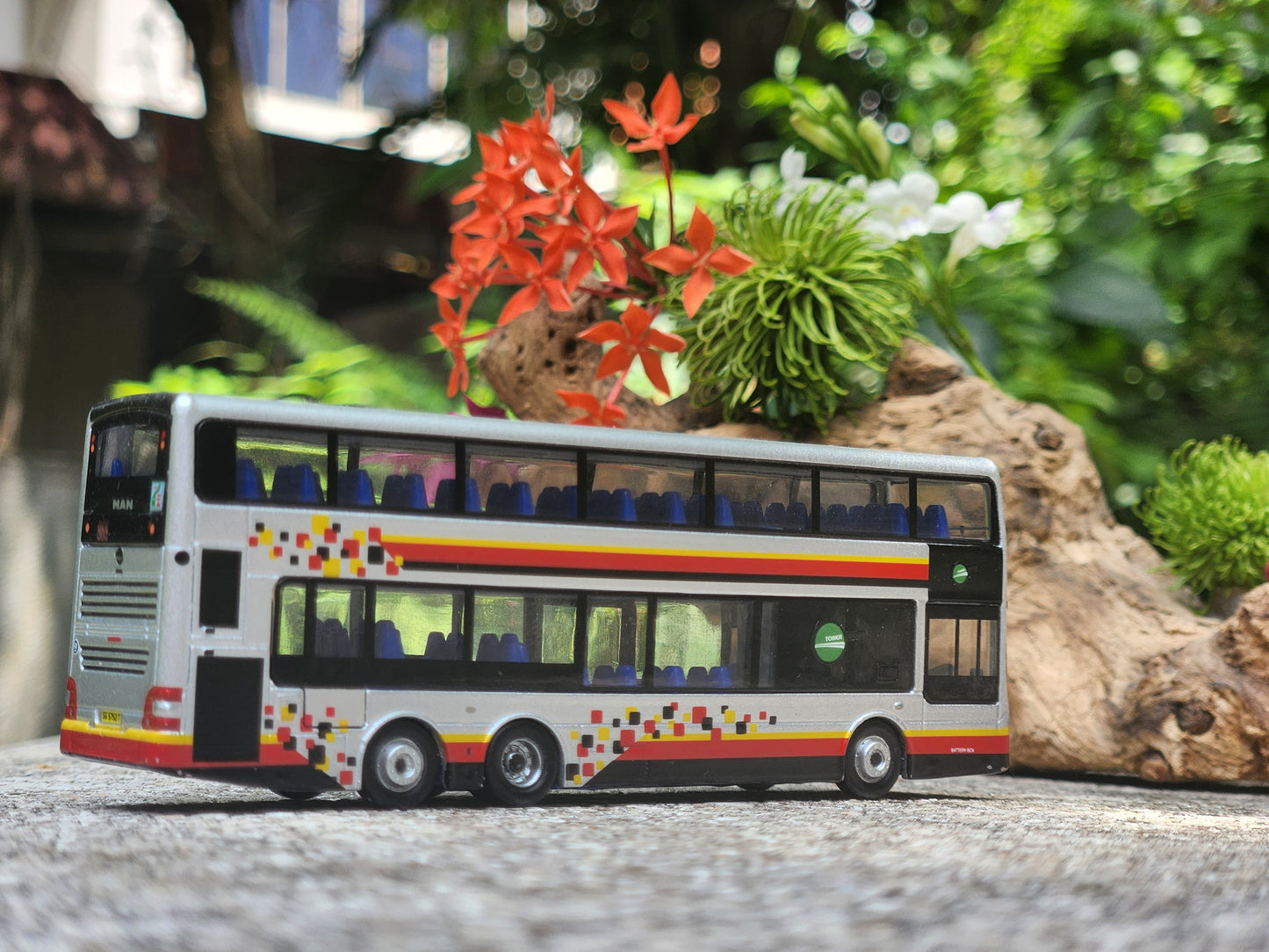 Bus Singapore, toy , service 969 , MAN model pixel  , 1:10 size ,Tower Transit