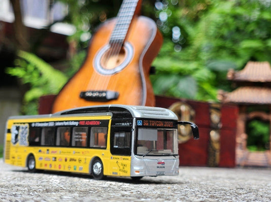 Bus Singapore toy ,Singapore, special edition model from toycon 2023 event