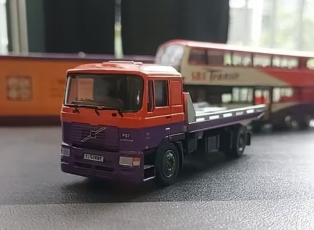 BUS tow track Singapore, 1:64 size