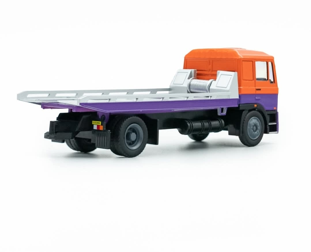 BUS tow track Singapore, 1:64 size